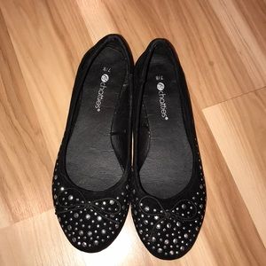 Embellished Black velvet flats with bows